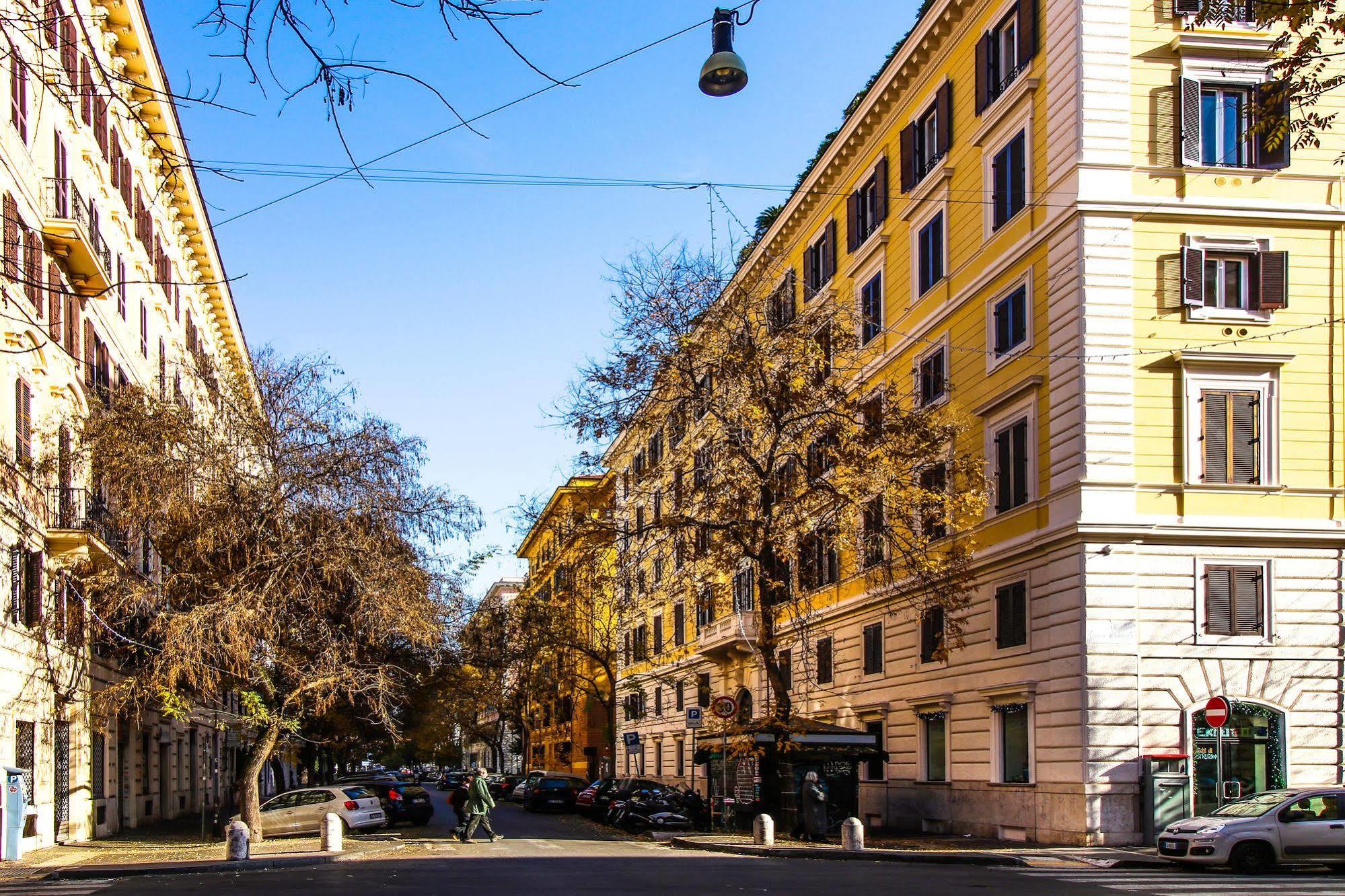 Caroline Rooms Рим Экстерьер фото